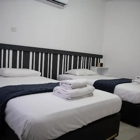 Olive Island * Lárnaka