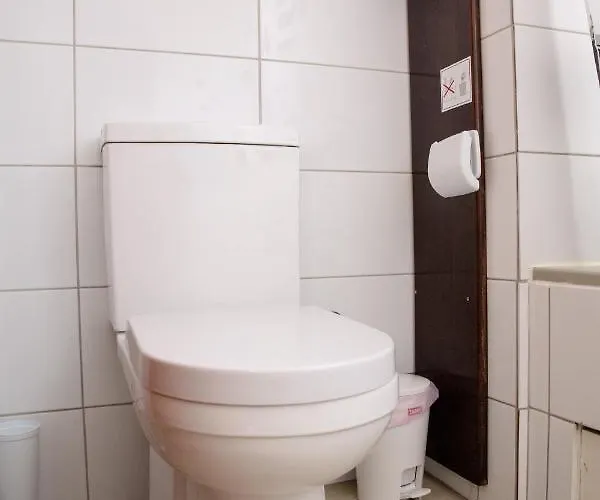 Olive Island لارنكا