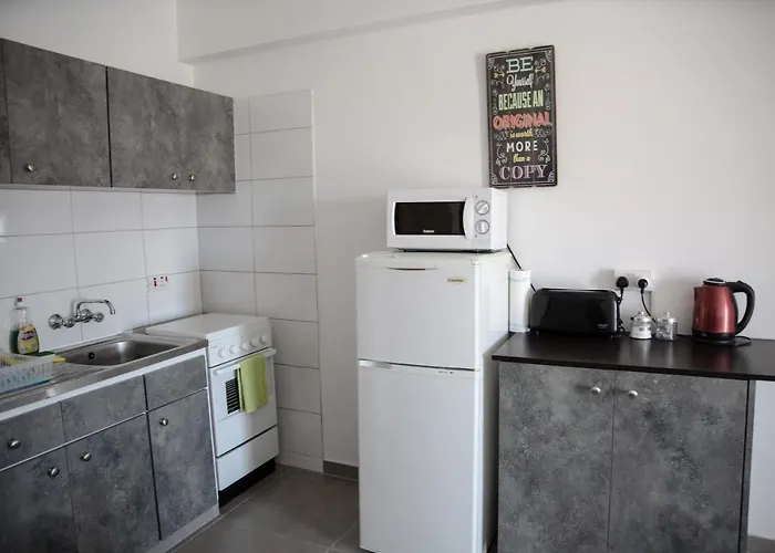 Olive Island * ラルナカ