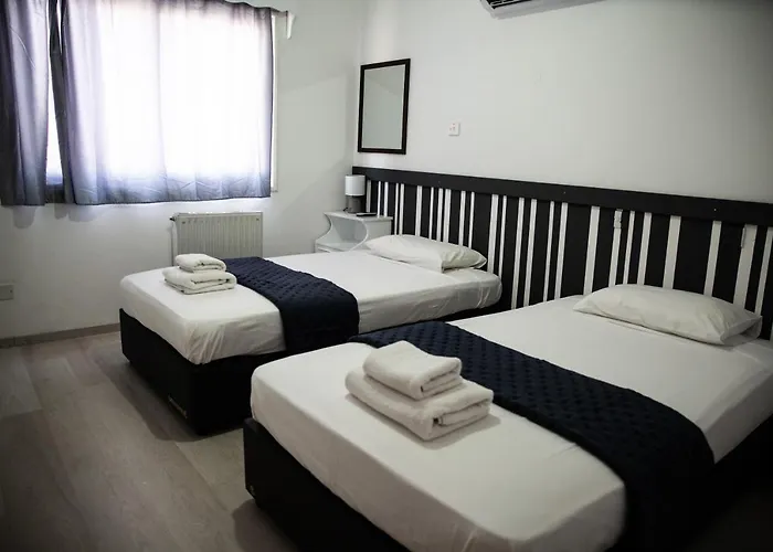 Olive Island شقة لارنكا