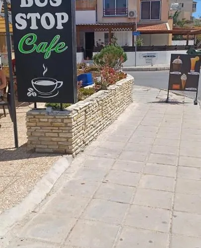 Olive Island アパート